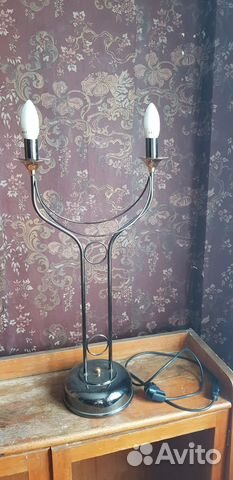 Светильник настольный