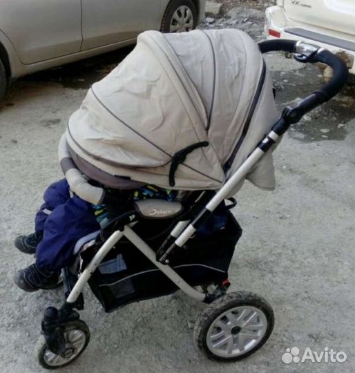 Прогулочная коляска