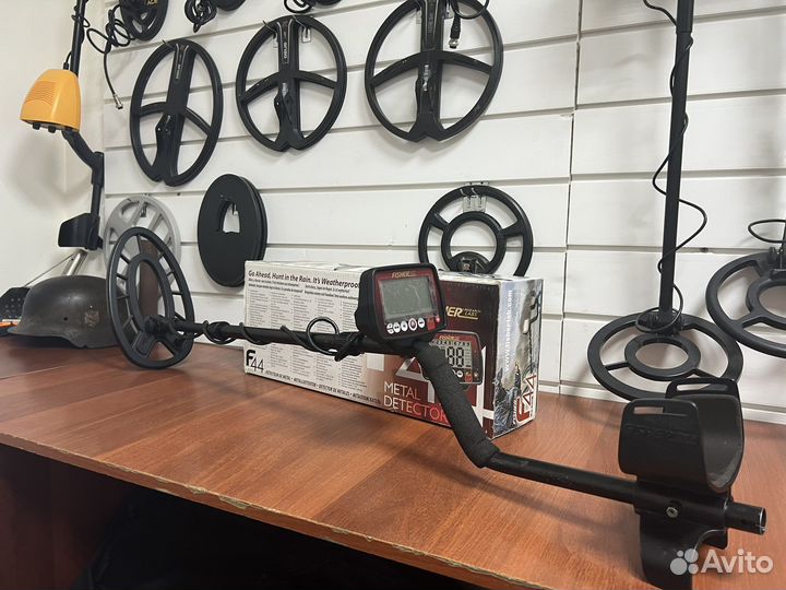 Бу металлоискатель fisher f44