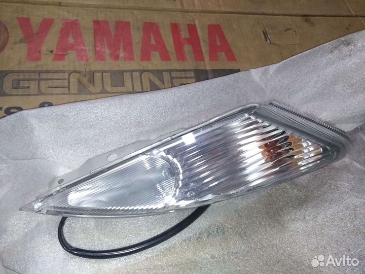 Новый оригинальный поворотник Yamaha Majesty