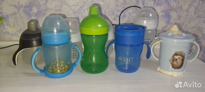 Бутылочки, поильники Avent цена за все