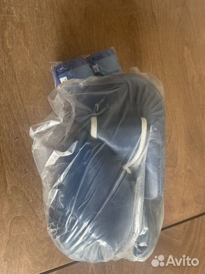 Боксерские перчатки