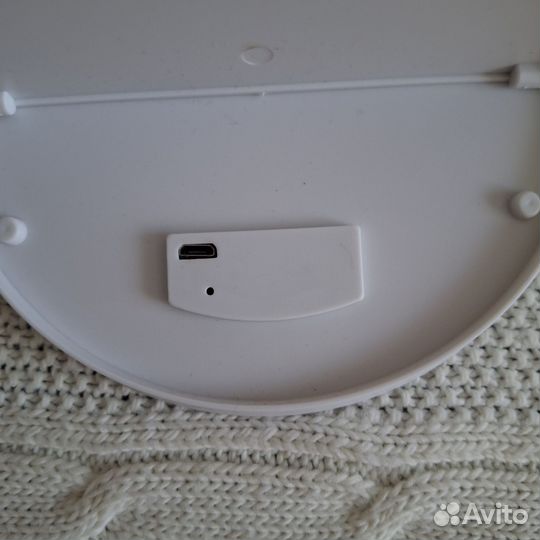 Зеркало с подсветкой настольное