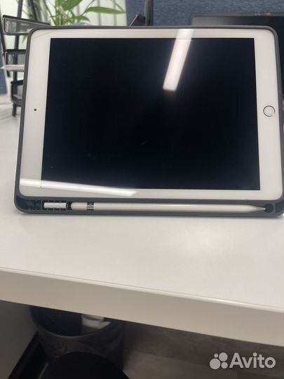 iPad 2018 9.7 32gb + Apple Pencil