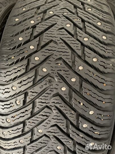 Nokian Tyres Hakkapeliitta 8 225/50 R17