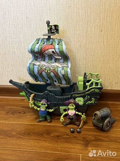 Пиратский корабль