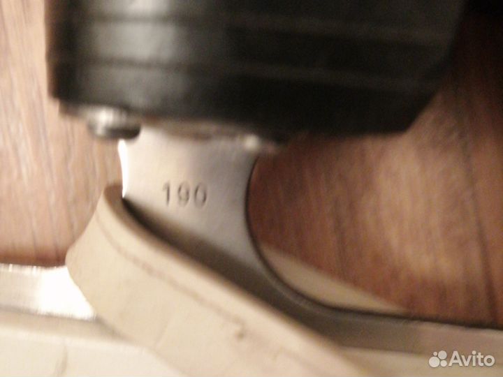 Коньки фигурные