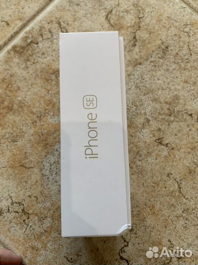 Коробка от iPhone se gold 128 gb