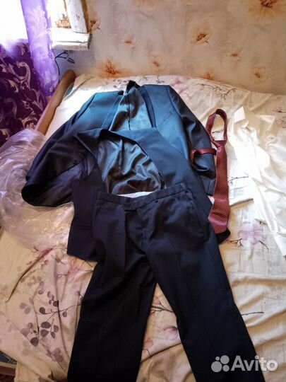 Костюм