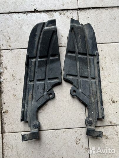 Подкрылок задний infiniti fx35 s50