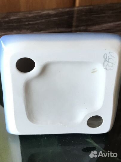 Статуэтка левретка