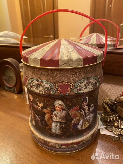 Жестяная банка под старину