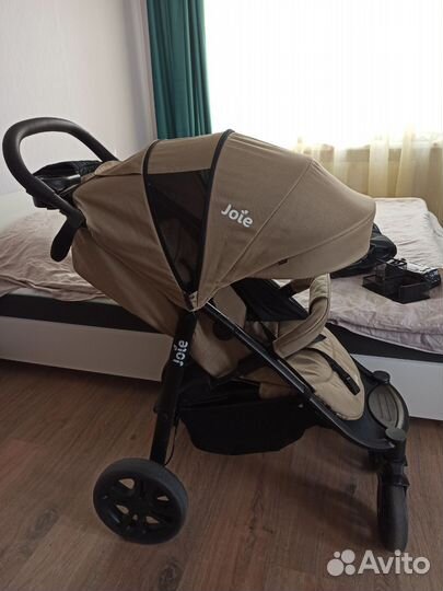 Прогулочная коляска joie litetrax 4