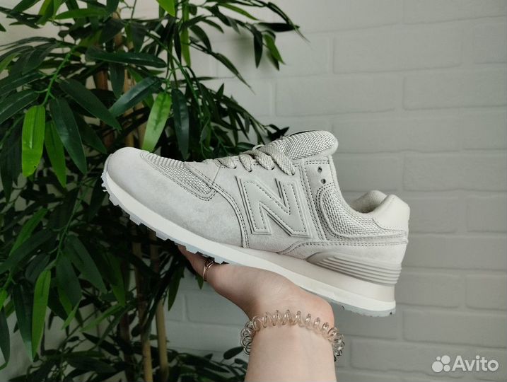 Женские кроссовки New Balance 574