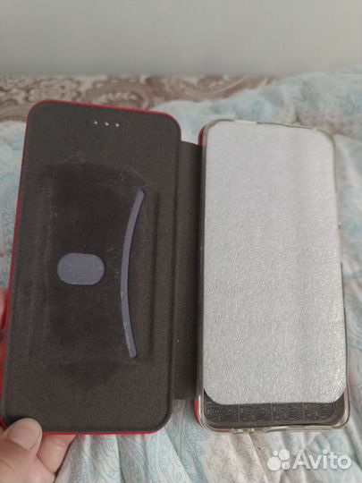 Чехлы на телефон