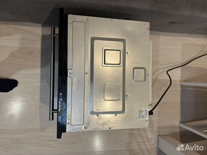 Духовой шкаф с функцией свч