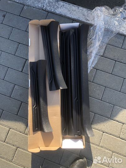 Накладки на внутрение пороги для Шкоды Октавии А5