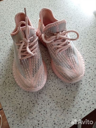 Кроссовки для девочки