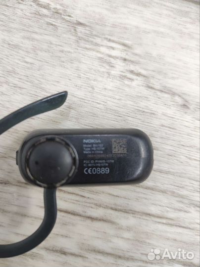 Bluetooth-гарнитур Nokia BH102