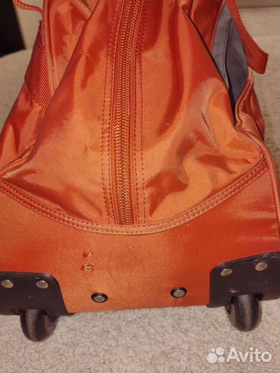 Сумка дорожная на колесах бу
