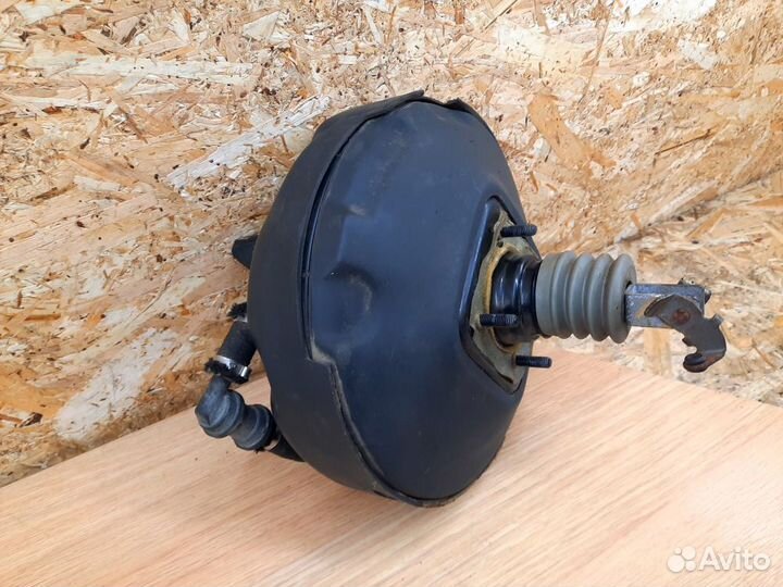 Усилитель тормозов вакуумный BMW E36