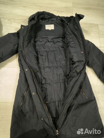 Две осенние куртки 42-44