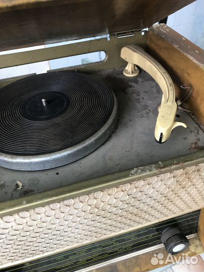 Радиола рекорд 61