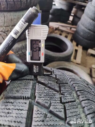 Bridgestone Blizzak VRX 215/65 R16