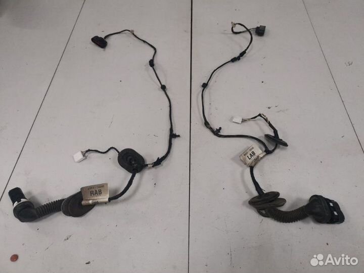 Проводка двери задняя правая Ford Focus 3 хэтчбек