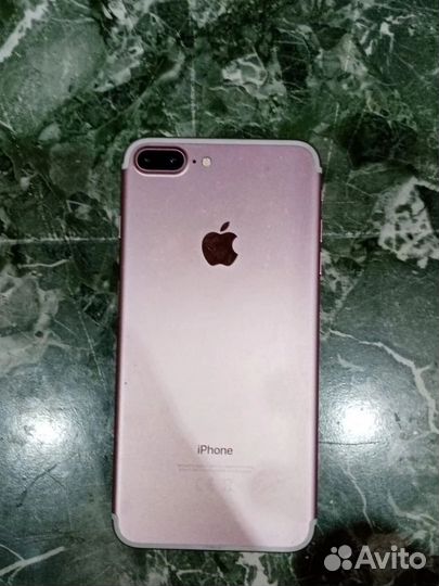 Телефон iPhone 7 plus