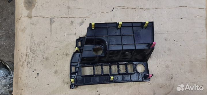 Накладка центральной консоли Toyota Rav 4 40 рест