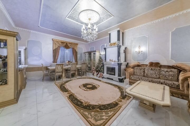 Дом 257,1 м² на участке 8,4 сот.