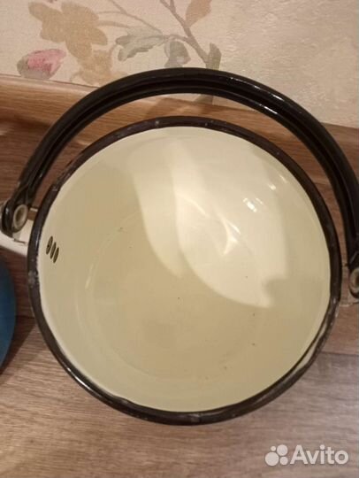 Кастрюля эмалированная новая