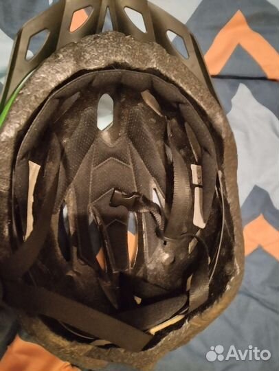 Велошлем взрослый