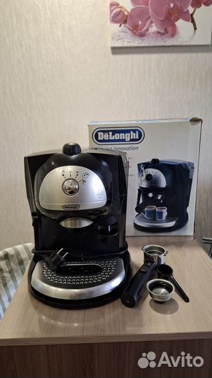 Кофеварка рожковая delonghi ес410.В