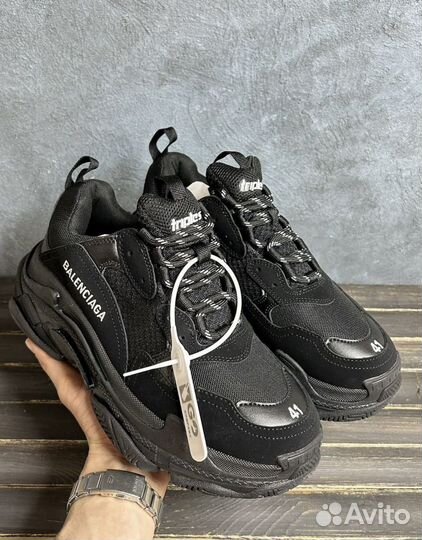 Кроссовки Balenciaga Triple S