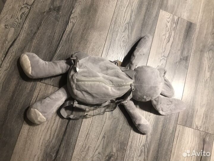 Плюшевый заяц рюкзачок