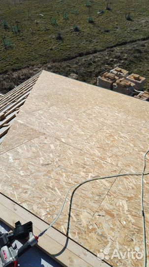 Кровельные работы, монтаж гибкой черепицы