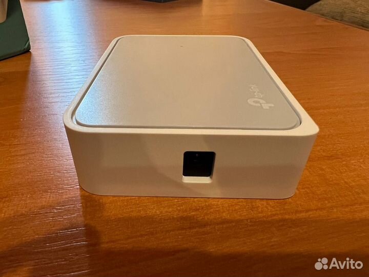 Новый коммутатор TP-Link TL-SF1005D