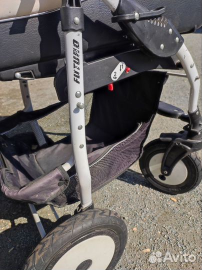 Коляска Futuro