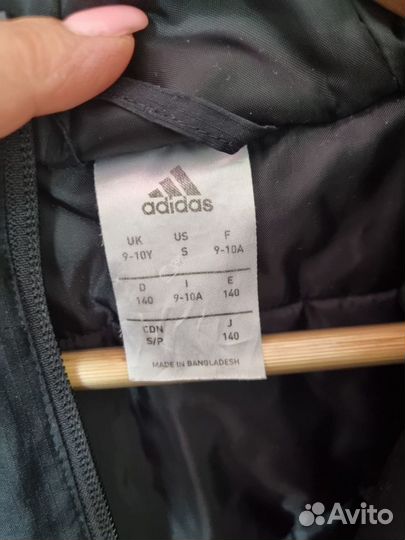 Куртка adidas весенняя