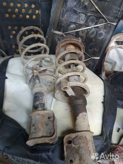 Продам стойки на ваз