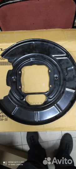 Пыльник-щиток тормозного диска bmw e39