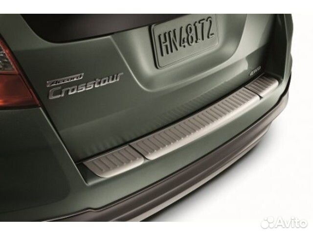 Накладка заднего бампера swift 4. Инфинити qx80 задний бампер. Тигуан 2017 задний бампер. 7p6853841. Хром накладка заднего бампера qx80.