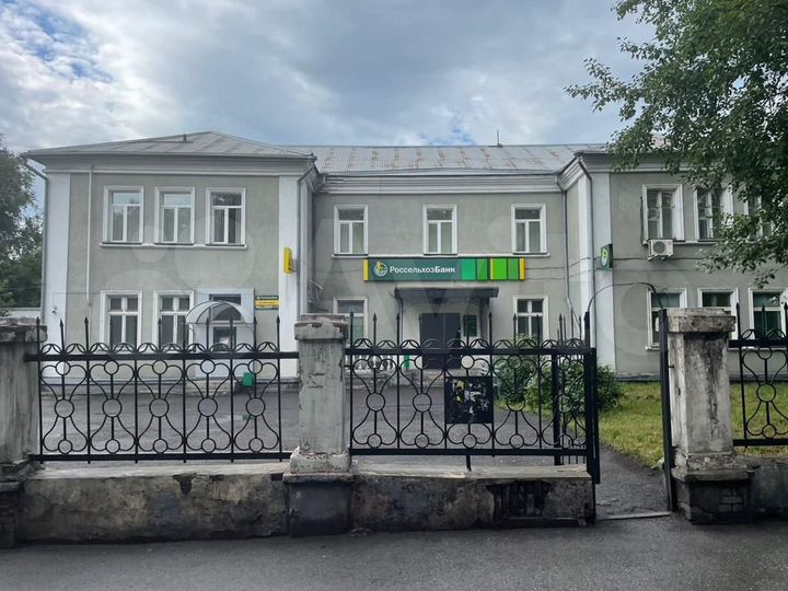 Здание, 530 м²