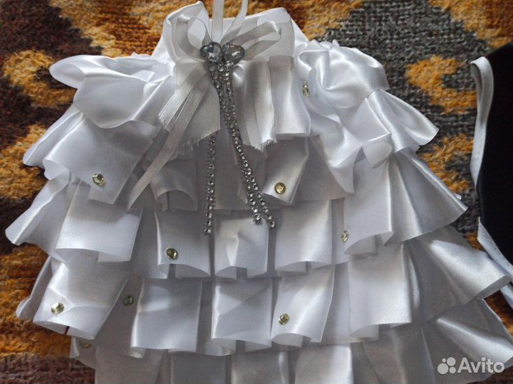 Свадебное украшение на бутылки