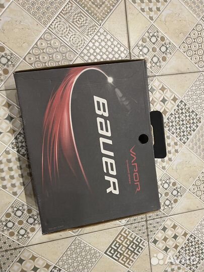 Хоккейные коньки bauer vapor X600 размер 3EE