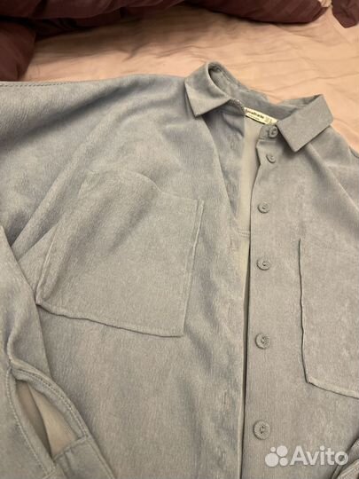 Голубая вельветовая куртка рубашка