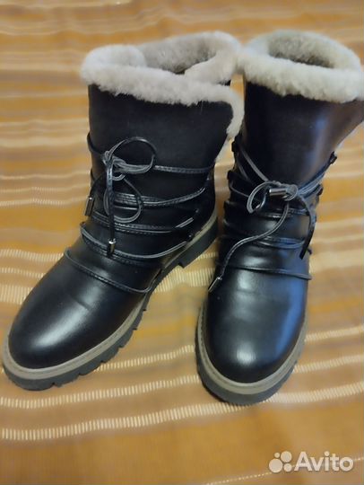 Сапожки женские