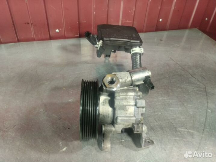 Насос гидроусилителя руля Mercedes E-Class W211